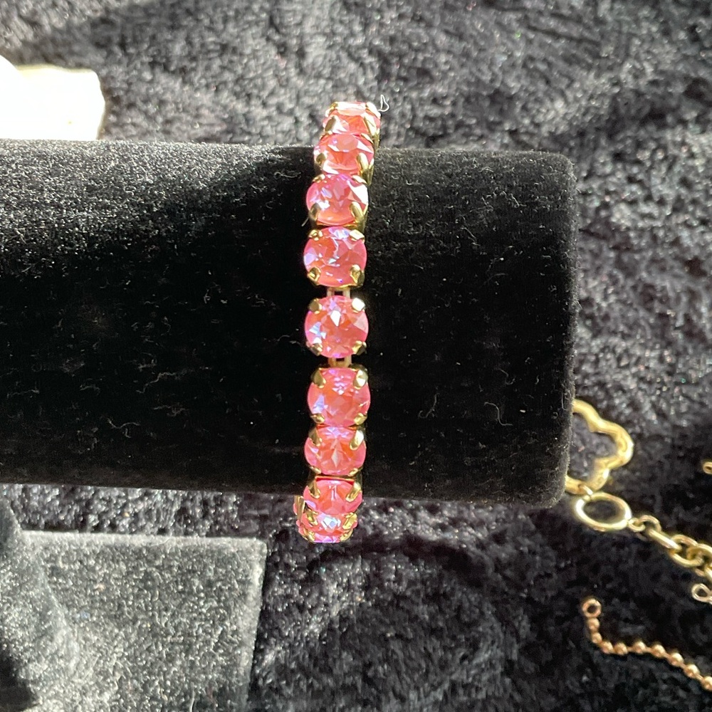 Sorrelli pink delight crystal stretch bracelet